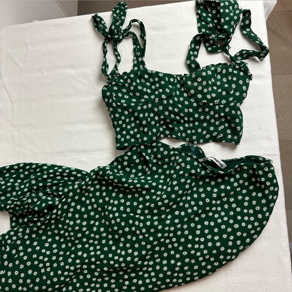 Reformation Liana Two Piece Basil Size 2 Floral Print - Picture 7 of 14